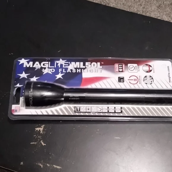 LED Flashlight - Black - Picture 2 of 3